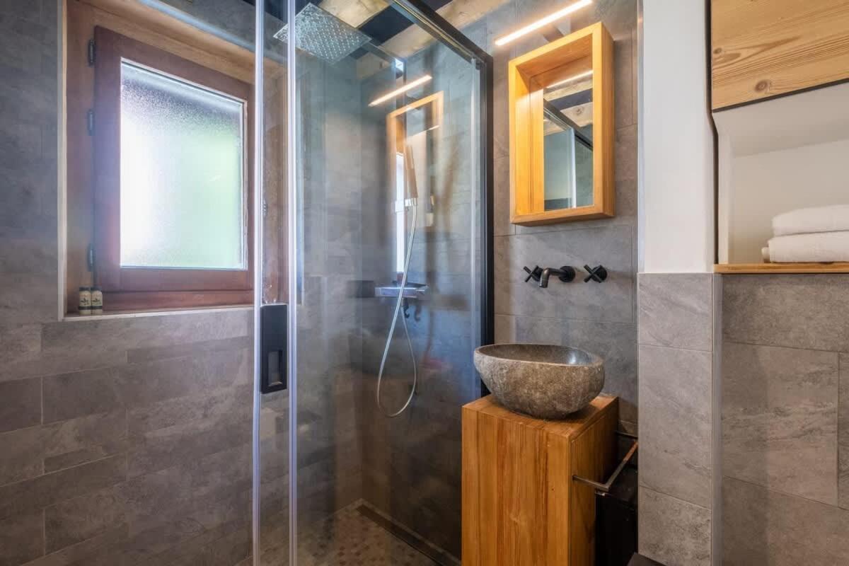Chalet Racar Pour 4 Personnes, Centre Ville Et Vue Sur La Montagne Chamonix Exteriör bild