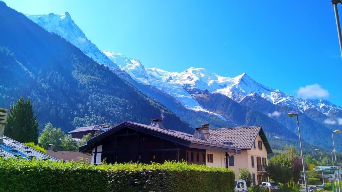 Chalet Racar Pour 4 Personnes, Centre Ville Et Vue Sur La Montagne Chamonix Exteriör bild